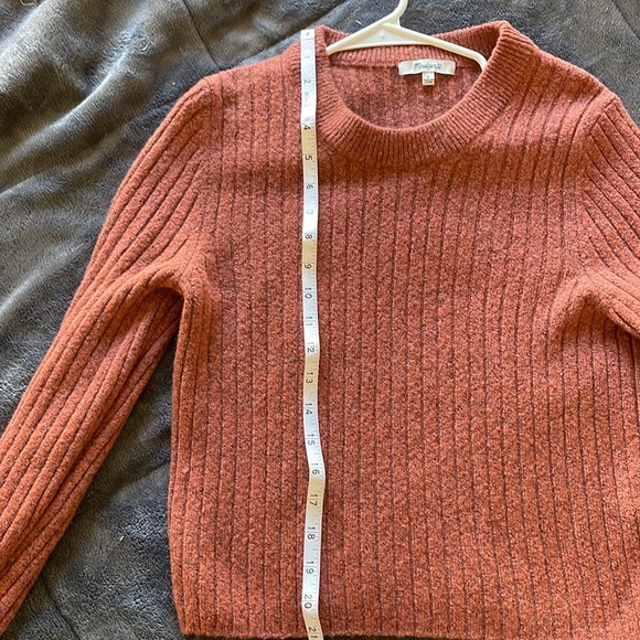 Comfy crop sweater - Picture 3 of 4